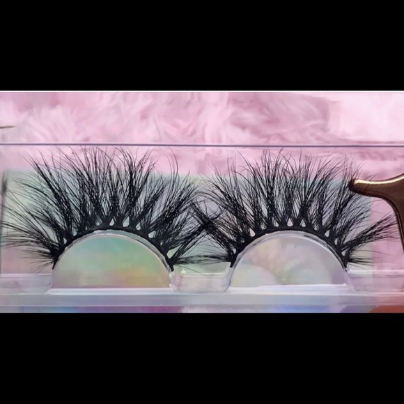 Natural 25mm MINK Lashes - Picture 1 of 2